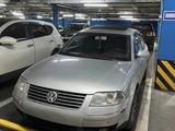 Volkswagen Passat 2002 годаүшін2 500 000 тг. в Тараз