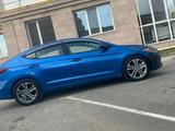 Hyundai Elantra 2017 годаfor6 750 000 тг. в Шымкент – фото 3