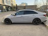 Hyundai Elantra 2021 года за 9 900 000 тг. в Астана – фото 3