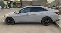 Hyundai Elantra 2021 года за 10 200 000 тг. в Астана – фото 3