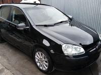 Volkswagen Golf 2006 годаүшін3 300 000 тг. в Алматы