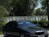 BMW 528 1997 года за 3 500 000 тг. в Алматы