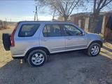 Honda CR-V 2002 годаүшін4 600 000 тг. в Сатпаев – фото 2