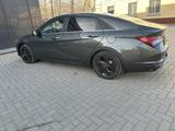 Hyundai Elantra 2021 годаfor9 400 000 тг. в Семей – фото 2