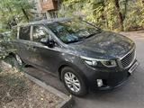 Kia Carnival 2014 года за 9 300 000 тг. в Алматы – фото 3