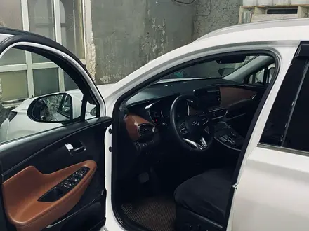 Hyundai Santa Fe 2023 года за 14 200 000 тг. в Актобе – фото 2