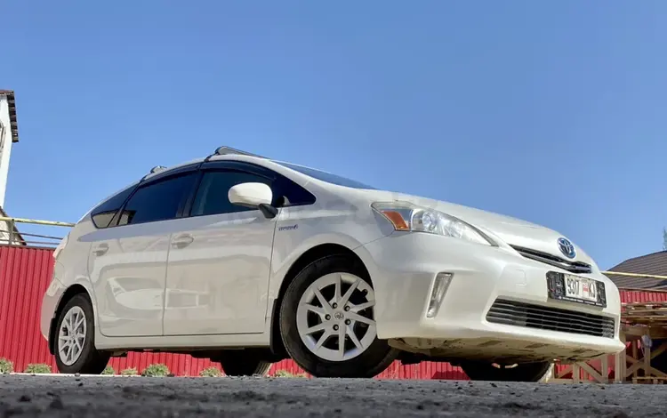 Toyota Prius V 2012 годаүшін7 700 000 тг. в Актобе