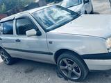 Volkswagen Vento 1994 годаfor1 000 000 тг. в Семей – фото 3