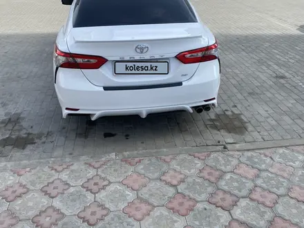 Toyota Camry 2019 года за 14 000 000 тг. в Актау – фото 4