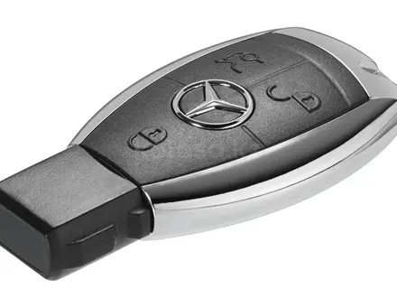 Ключ рыбка Mercedes за 1 000 тг. в Алматы