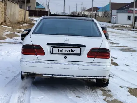 Mercedes-Benz E 320 2001 года за 4 500 000 тг. в Актау – фото 7