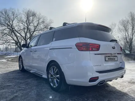 Kia Carnival 2020 года за 19 000 000 тг. в Алматы – фото 31