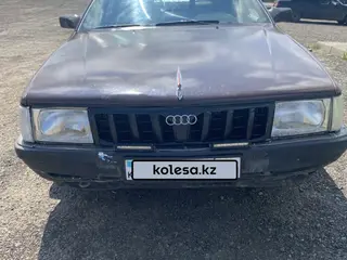 Audi 100