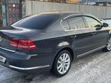 Volkswagen Passat 2014 года за 5 500 000 тг. в Алматы – фото 5