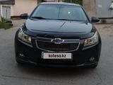 Chevrolet Cruze 2011 года за 3 000 000 тг. в Шымкент – фото 2