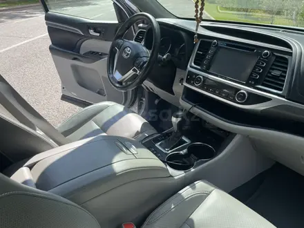 Toyota Highlander 2017 года за 17 000 000 тг. в Астана – фото 7