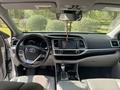 Toyota Highlander 2017 года за 17 000 000 тг. в Астана – фото 3