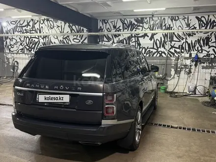 Land Rover Range Rover 2013 года за 23 000 000 тг. в Алматы – фото 9
