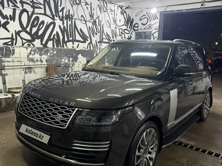 Land Rover Range Rover 2013 года за 23 000 000 тг. в Алматы – фото 4