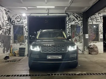Land Rover Range Rover 2013 года за 23 000 000 тг. в Алматы – фото 2
