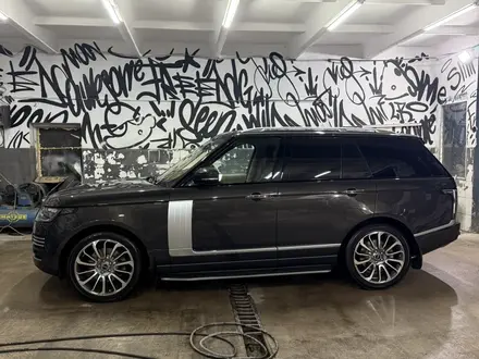 Land Rover Range Rover 2013 года за 23 000 000 тг. в Алматы – фото 5