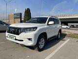 Toyota Land Cruiser Prado 2019 года за 23 000 000 тг. в Алматы – фото 3