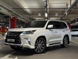 Lexus LX 570 2018 года за 38 900 000 тг. в Алматы – фото 3