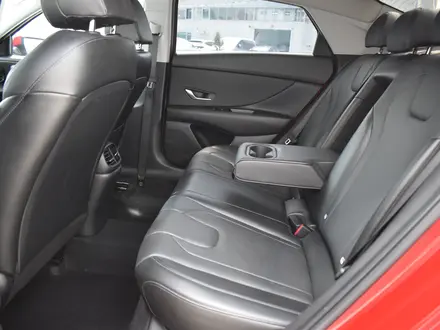 Hyundai Elantra Luxe 2022 года за 8 190 000 тг. в Алматы – фото 15