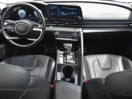 Hyundai Elantra Luxe 2022 года за 8 190 000 тг. в Алматы – фото 36