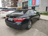 Toyota Camry 2017 года за 6 200 000 тг. в Уральск – фото 3