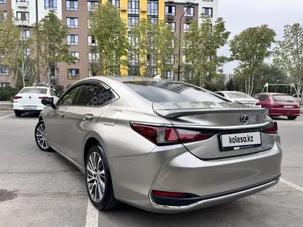 Lexus ES 250 2020 года за 21 000 000 тг. в Алматы – фото 4