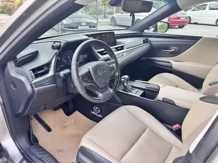 Lexus ES 250 2020 года за 21 000 000 тг. в Алматы – фото 5