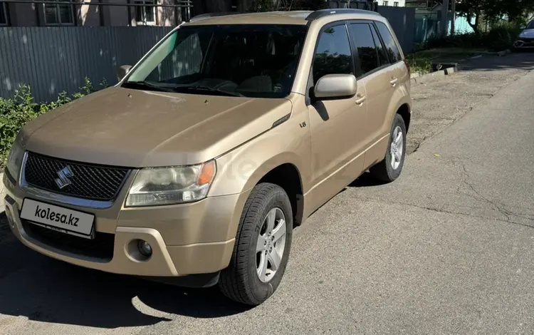 Suzuki Grand Vitara 2006 годаүшін5 600 000 тг. в Алматы