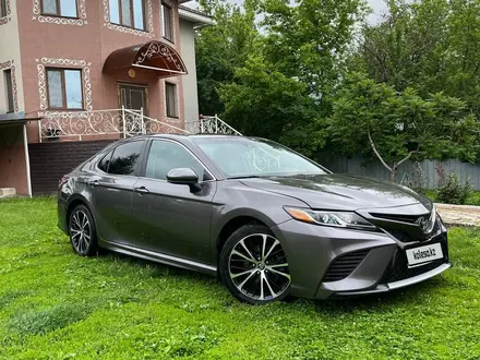 Toyota Camry 2019 годаүшін12 000 000 тг. в Алматы – фото 2