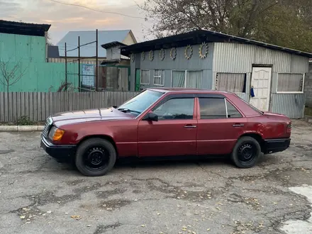 Mercedes-Benz E 200 1991 года за 1 100 000 тг. в Алматы – фото 5