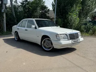 Mercedes-Benz E 280