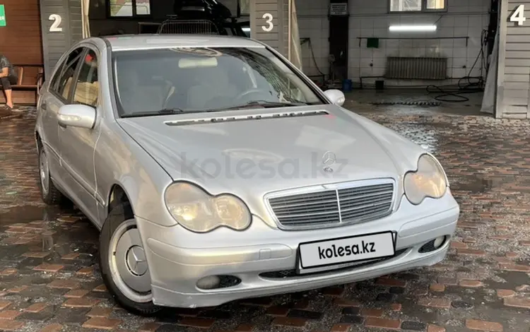 Mercedes-Benz C 180 2001 годаүшін2 650 000 тг. в Алматы