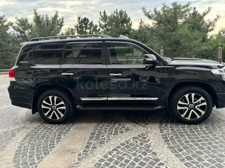 Toyota Land Cruiser 2018 года за 40 000 000 тг. в Алматы – фото 4