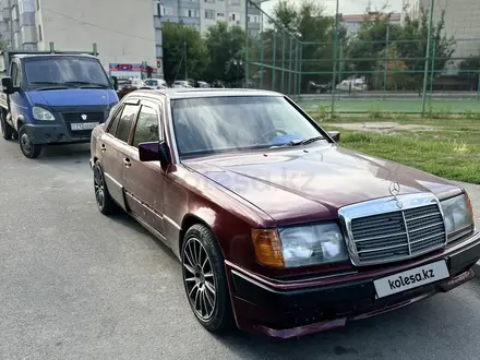 Mercedes-Benz E 230 1992 года за 1 300 000 тг. в Алматы – фото 2