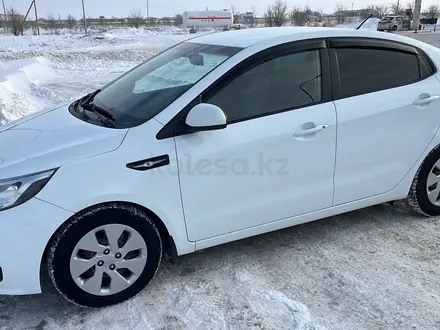 Kia Rio 2015 года за 5 800 000 тг. в Актобе – фото 9