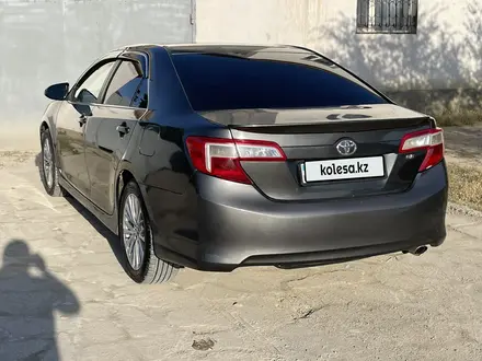 Toyota Camry 2012 года за 8 000 000 тг. в Жанаозен – фото 2