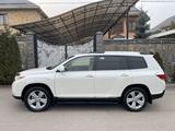 Toyota Highlander 2012 года за 15 800 000 тг. в Алматы – фото 3