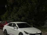 Hyundai Elantra 2022 годаүшін7 500 000 тг. в Алматы