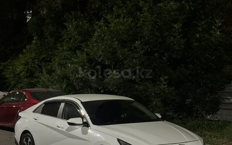 Hyundai Elantra 2022 года за 7 500 000 тг. в Алматы