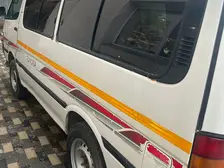 Toyota HiAce, 2001