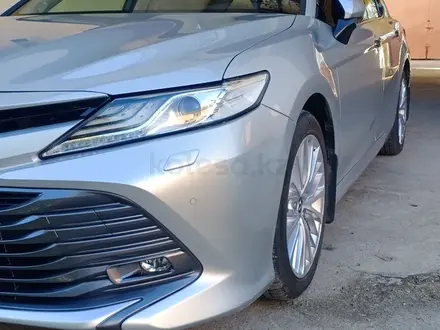 Toyota Camry 2019 года за 15 400 000 тг. в Алматы