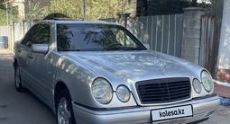 Mercedes-Benz E 320 1998 года за 2 900 000 тг. в Алматы – фото 4