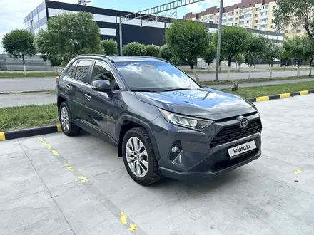 Toyota RAV4 2021 года за 18 000 000 тг. в Петропавловск – фото 4