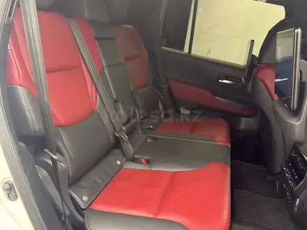 Toyota Land Cruiser Premium+ 2021 года за 47 500 000 тг. в Алматы – фото 9