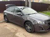 Chevrolet Cruze 2016 года за 3 600 000 тг. в Уральск – фото 2